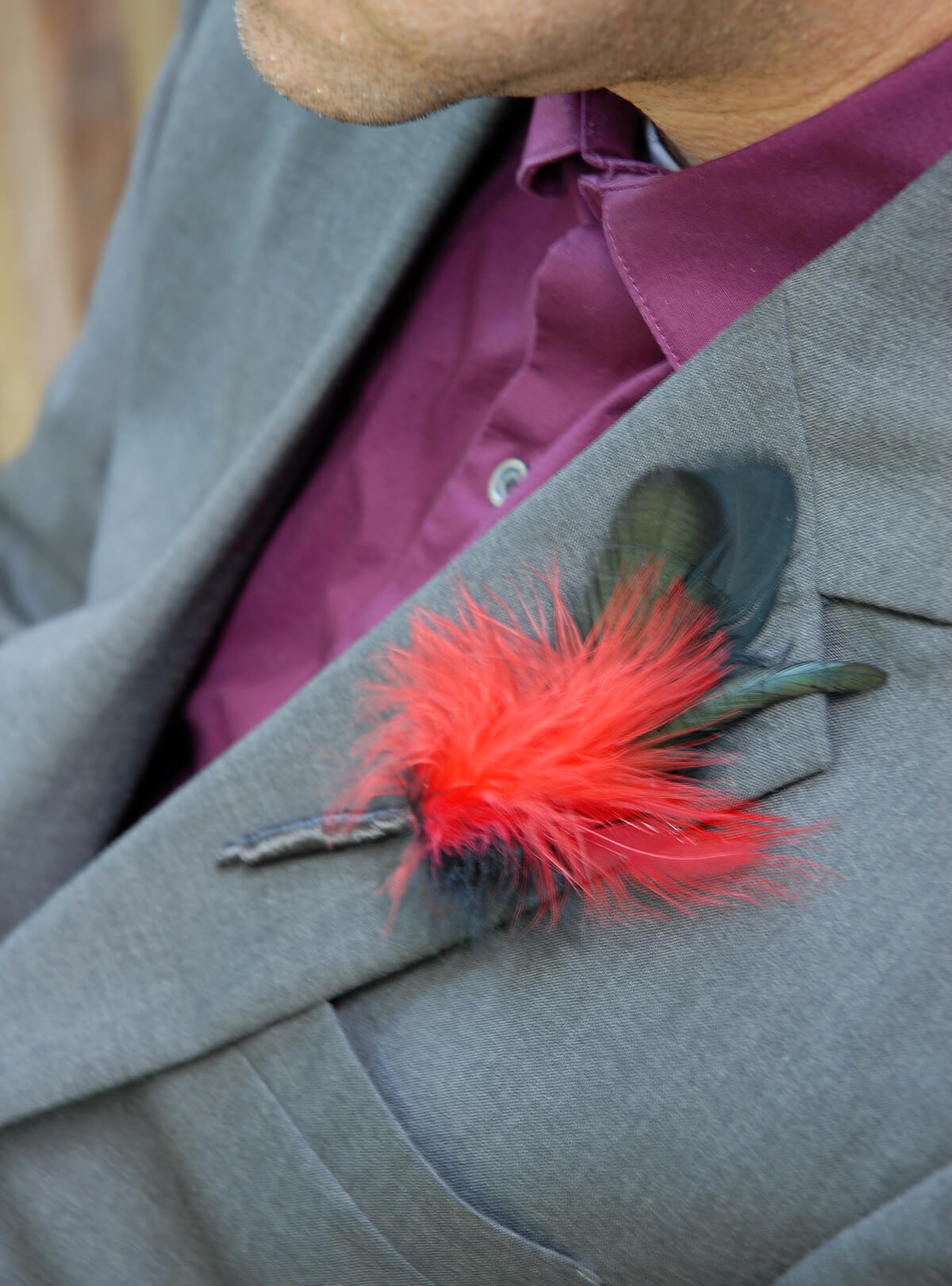 6 Feather Boutonnieres Black & Red