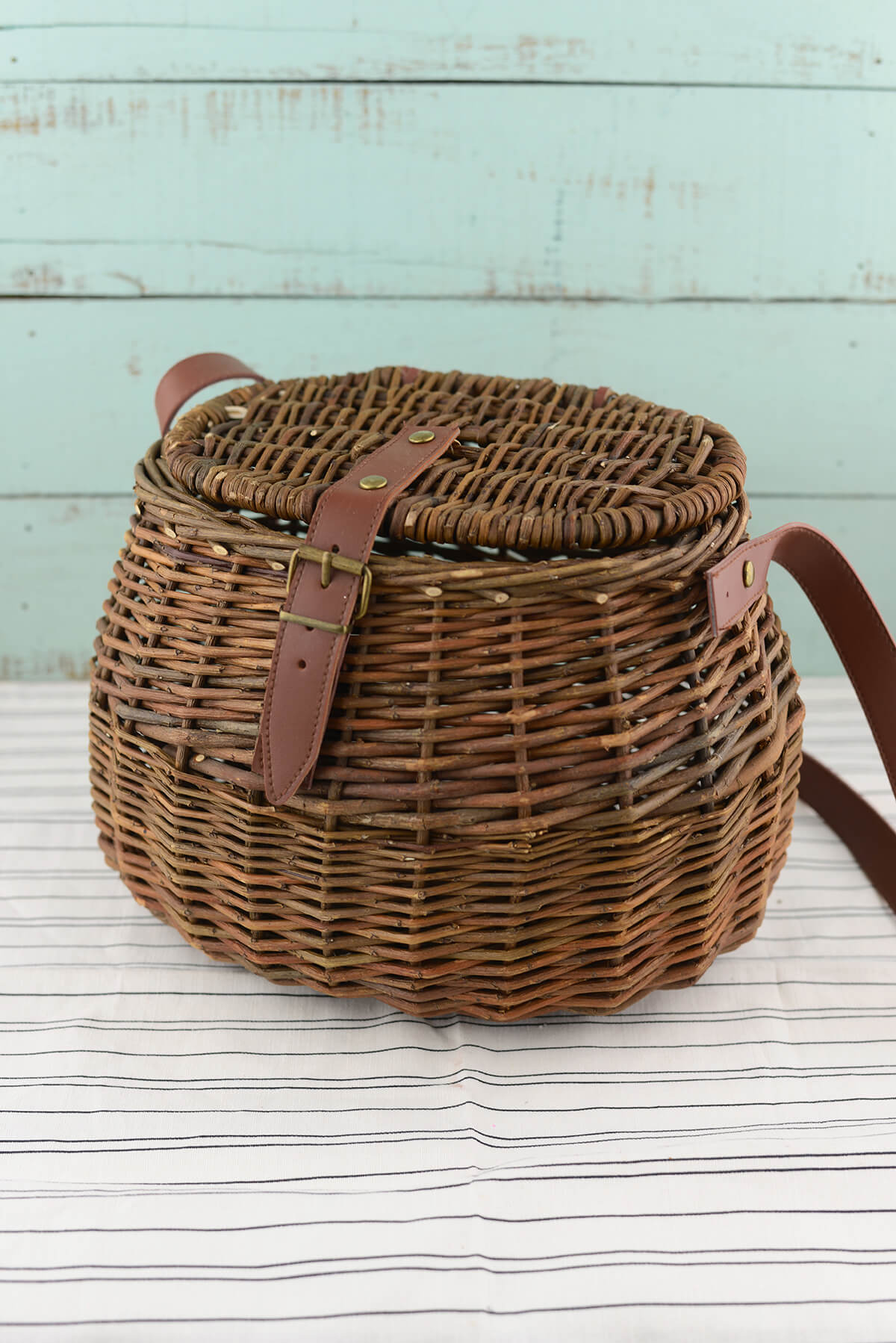 Rattan Fishing Creel Basket 11in Brown