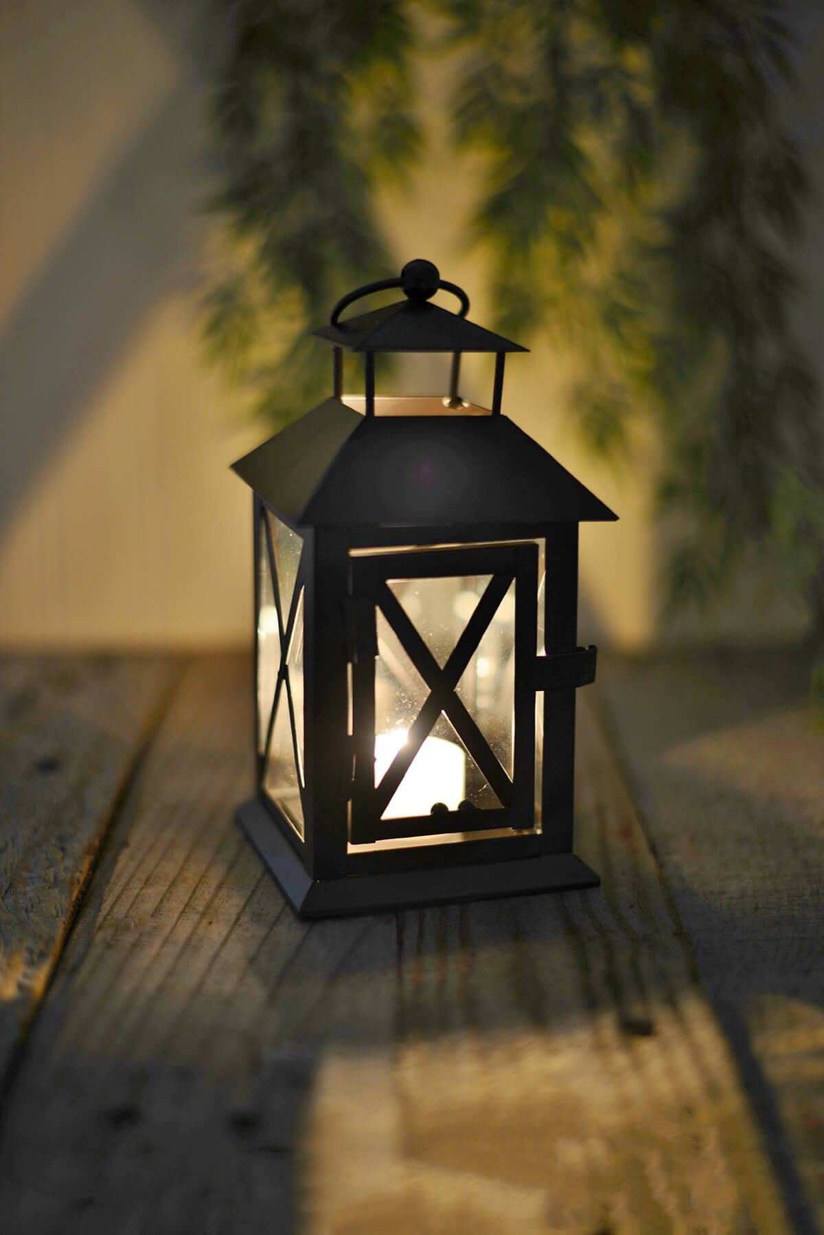 Victorian Mini Black Solar Lantern | Solar Lights - B&M