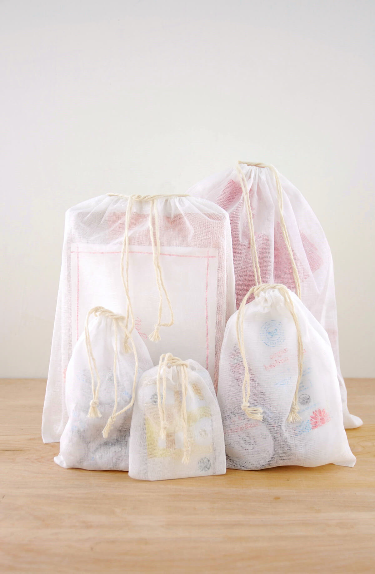 Muslin Favor Bags White 10x12in (Pack of 12)