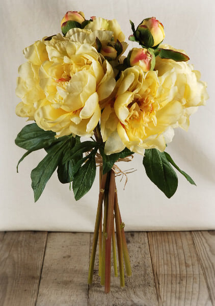 element 11 table Bouquet Yellow Peony